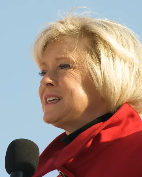 Sue Barker